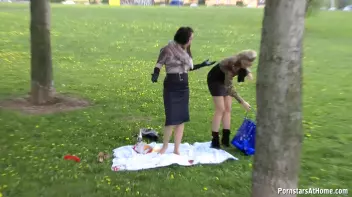 Eurobabes Know How To Have A Picnic Screencap 27 on sinx.preview.netperv.com