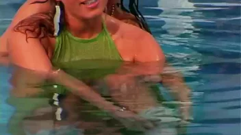 Soaking Wet Screencap 49 on sinx.preview.netperv.com