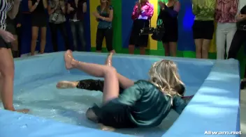 Goo Wrestling Will Leave You Totally Naked Screencap 30 on sinx.preview.netperv.com