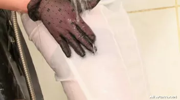 Gina's Wetlook Discipline Screencap 77 on sinx.preview.netperv.com