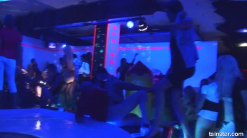 Spring Break Blow-Out Part 3 - Cam 4 Screencap 99 on sinx.preview.netperv.com