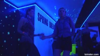 Spring Break Blow-Out Part 3 - Cam 4 Screencap 3 on sinx.preview.netperv.com