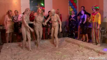 Eurobabe Battle Turns Up The Heat Screencap 91 on sinx.preview.netperv.com