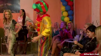 Eurobabe Battle Turns Up The Heat Screencap 3 on sinx.preview.netperv.com