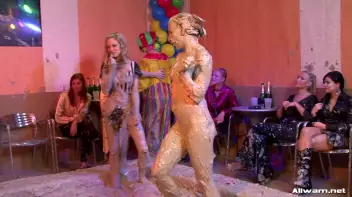 Eurobabe Battle Turns Up The Heat Screencap 53 on sinx.preview.netperv.com