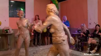 Eurobabe Battle Turns Up The Heat Screencap 72 on sinx.preview.netperv.com