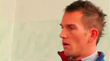 Lavatory Lesson Screencap 12 on sinx.preview.netperv.com