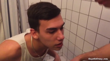 The Perfect Place For A Gay BJ! Screencap 42 on sinx.preview.netperv.com