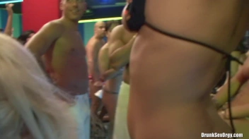 Bikini Beach Balls Part 6 - Cam 3 Screencap 89 on sinx.preview.netperv.com