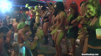 Bikini Beach Balls Part 6 - Cam 3 Screencap 94 on sinx.preview.netperv.com