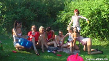 Oiled up Sluts Part Cam 2 Screencap 41 on sinx.preview.netperv.com