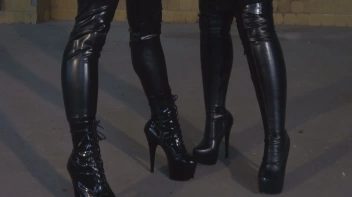 Heiße Latexspiele Screencap 18 on sinx.preview.netperv.com