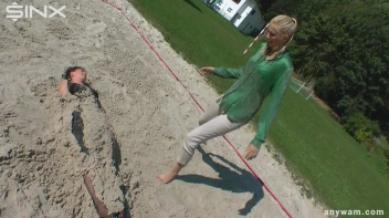 Gorgeous Girls Get Wet And Messy In The Park Screencap 92 on sinx.preview.netperv.com