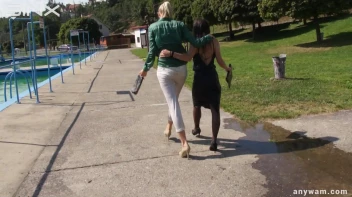 Gorgeous Girls Get Wet And Messy In The Park Screencap 122 on sinx.preview.netperv.com