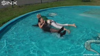 Gorgeous Girls Get Wet And Messy In The Park Screencap 26 on sinx.preview.netperv.com