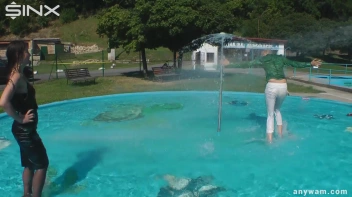 Gorgeous Girls Get Wet And Messy In The Park Screencap 31 on sinx.preview.netperv.com