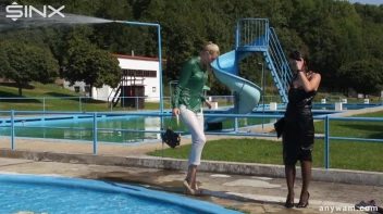 Gorgeous Girls Get Wet And Messy In The Park Screencap 35 on sinx.preview.netperv.com