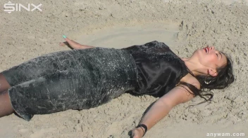 Gorgeous Girls Get Wet And Messy In The Park Screencap 48 on sinx.preview.netperv.com