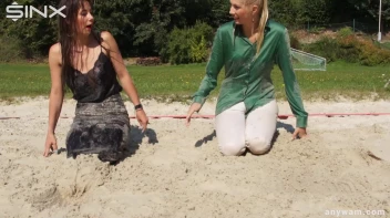 Gorgeous Girls Get Wet And Messy In The Park Screencap 66 on sinx.preview.netperv.com