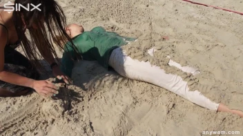 Gorgeous Girls Get Wet And Messy In The Park Screencap 72 on sinx.preview.netperv.com