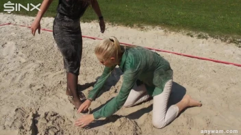 Gorgeous Girls Get Wet And Messy In The Park Screencap 77 on sinx.preview.netperv.com