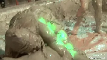 How Real Women Battle In The Mud Screencap 99 on sinx.preview.netperv.com