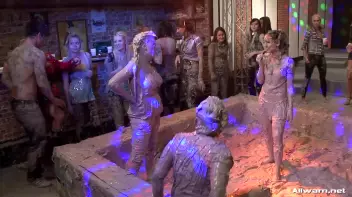 How Real Women Battle In The Mud Screencap 53 on sinx.preview.netperv.com