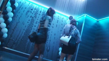 Wet And Working It!  Cuties Shake It Up! Screencap 86 on sinx.preview.netperv.com