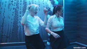 Wet And Working It!  Cuties Shake It Up! Screencap 1 on sinx.preview.netperv.com