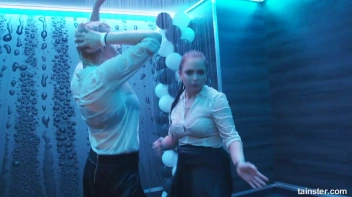 Wet And Working It!  Cuties Shake It Up! Screencap 11 on sinx.preview.netperv.com