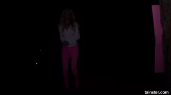 Victoria gets scared so bad she pees her pants Screencap 12 on sinx.preview.netperv.com