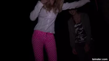 Victoria gets scared so bad she pees her pants Screencap 16 on sinx.preview.netperv.com