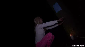 Victoria gets scared so bad she pees her pants Screencap 3 on sinx.preview.netperv.com