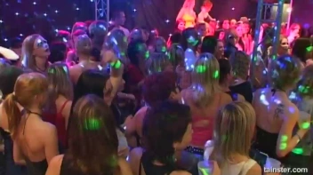 Blue Jean Babes Part 1 Cam 3 Screencap 5 on sinx.preview.netperv.com