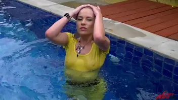 Leony The Wetlook Wonder Screencap 54 on sinx.preview.netperv.com