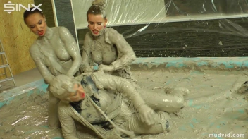 Messy girls double team hot blonde in mud wrestling catfight Screencap 32 on sinx.preview.netperv.com