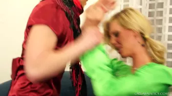 Rough Lesbo Love Is The Only Way To Go Screencap 8 on sinx.preview.netperv.com