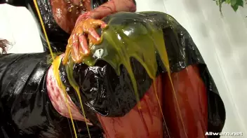 Lick It Off Screencap 95 on sinx.preview.netperv.com