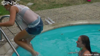 Sexy Swim Babes Play In The Pool Screencap 57 on sinx.preview.netperv.com