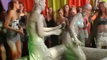 Mudslinging Eurobabes Screencap 40 on sinx.preview.netperv.com