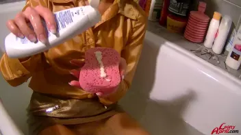 Give This Puppy A Bath! Screencap 68 on sinx.preview.netperv.com