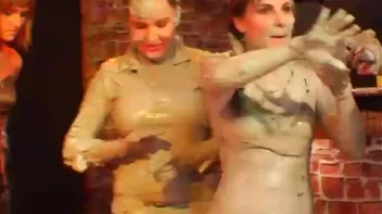 Teeny Bikini Mud Pit Battle Screencap 77 on sinx.preview.netperv.com