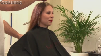 Golden Service At The Piss Salon!  Wetlook Watersports Splashing At Ya! Screencap 9 on sinx.preview.netperv.com