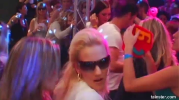 Blue Jean Babes Part 1 Cam 2 Screencap 37 on sinx.preview.netperv.com