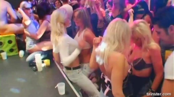 Blue Jean Babes Part 1 Cam 2 Screencap 60 on sinx.preview.netperv.com