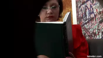 All she wanted was to read her book peacefully Screencap 14 on sinx.preview.netperv.com