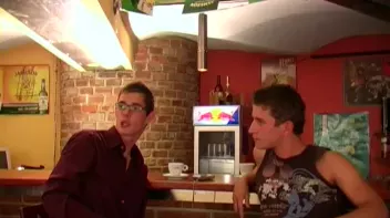 Coffee House Customers Want Some Bi In Their Cup Screencap 3 on sinx.preview.netperv.com