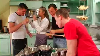 Checking Into Miss Hilton Screencap 5 on sinx.preview.netperv.com