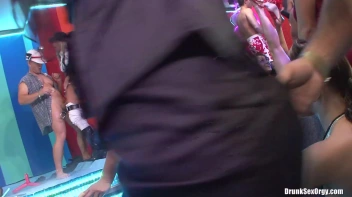 Bikini Beach Balls Part 3 - Cam 2 Screencap 15 on sinx.preview.netperv.com