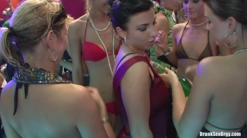 Bikini Beach Balls Part 3 - Cam 2 Screencap 43 on sinx.preview.netperv.com